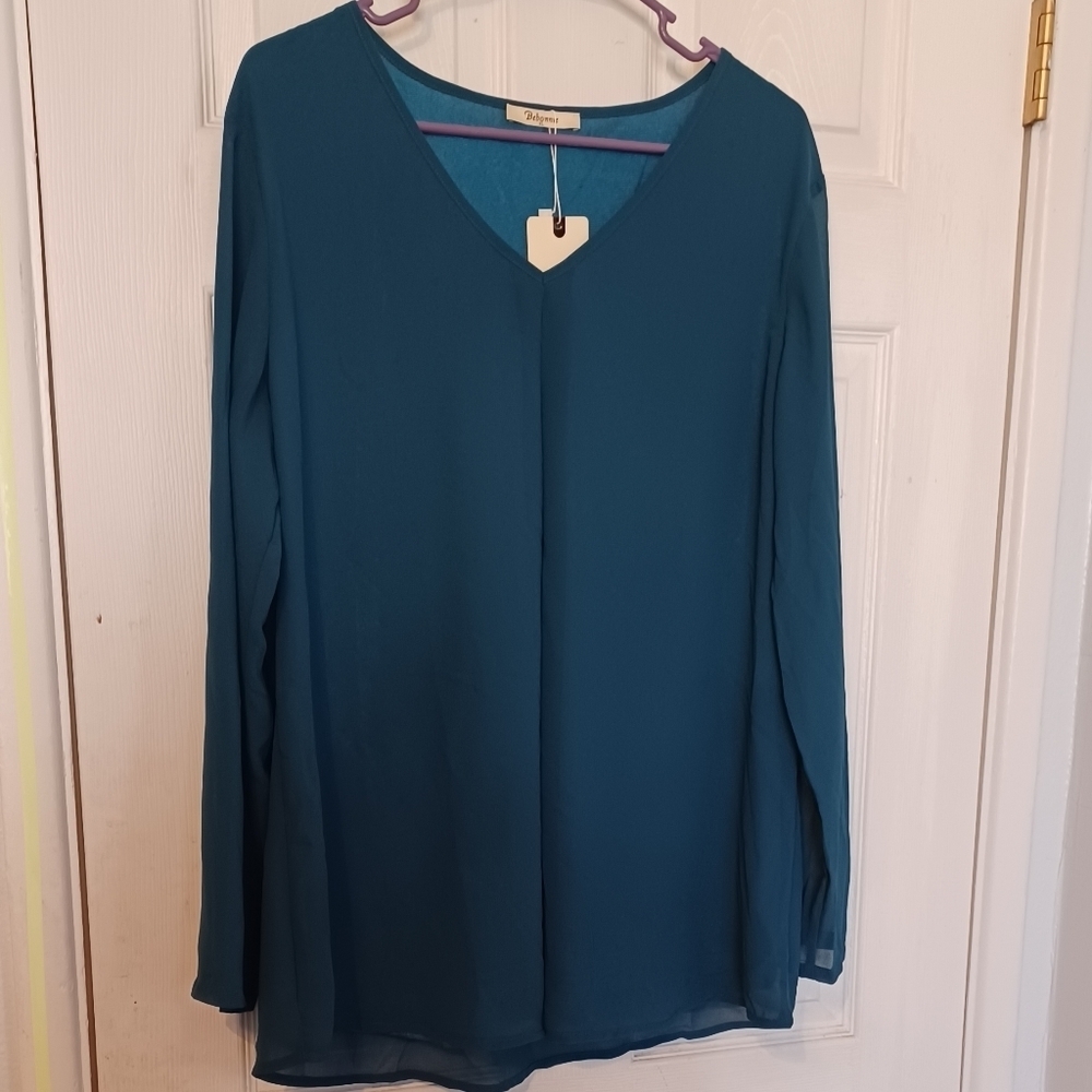 Bebonnie blouse, size XL.